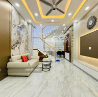 Chính Chủ Bán Nhà Giá Bán 3 Tỷ 800 Đường Hoàng Bật Đạt P15 Tân Bình. Sổ Riêng,Diện Tích45,9M2. Liên Hệ: 0902631003