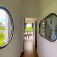 Nhà Nghĩ Dưỡng Ngay Trung Tâm Thành Phố Bảo Lộc. Sau Nhà Có Suối Cực Mát Mẻ Cho Gia Chủ