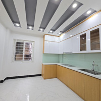 Bán Nhà Khương Đình - Nhà Đẹp - Full Nội Thất - Ô Tô Đỗ Cổng - Tiện Ích Công Năng Đầy Đủ.