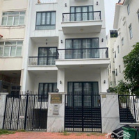 Cho Thuê Văn Phòng Nguyên Căn 10*20Diện Tíchsử Dụng Lên Tới 600M2 Giá Chỉ 85 Triệu Tại Khu Him Lam, Q7