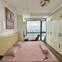 Bán Căn Hộ Chung Cư 3 Phòng Ngủ+ 2 Vệ Sinhtại Royal City, Giá Thỏa Thuận, 131M2