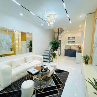 Đặng Tiến Đông.diện Tích27/30M2 X 4 Tầng,Mặt Tiền3M, Giá Bán 7,99 Tỷ. Mặt Ngõ, Taxi Đỗ Cửa, 1 Nhà Ra Phố.