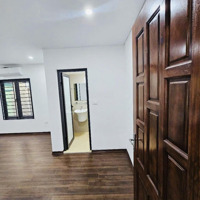 Bán Nhà Phố Lê Quý Đôn- Q.hbt- Nhà Đẹp- Gần Phố- 38M2 X5 Tầng-Mặt Tiền5.7M- 7.4 Tỷ. Liên Hệ: 0933118886.