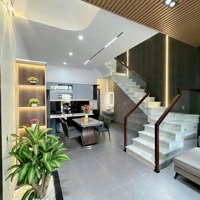 Ông Bà Lớn Tuổi Bán Nhà Đường 10M Ở Lý Chính Thắng - Quận 3 Gần Vòng Xoay Dân Chủ. Giá Bán 3Tỷ850/74M2