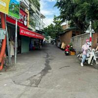 Đất tặng nhà 2 tầng 3 pn, Gần biển Nha Trang , diện tích đất gần 60m2 ngang 6.8m, hướng nam, đất đẹp.