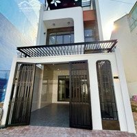 Nhà 1 Trệt 2 Lầu, Diện Tích Sàn Xây Dựng : 258 M2, Diện Tích Đất 5X22