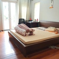 Cho Thuê Nhà Riêng Ngụy Như Kon Tum, Khuất Duy Tiến. Diện Tích: 80M2 X 4 Tầng
