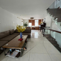 Mới Xuất Hiện!!!Hẽm Xe Hơi6M Cmt8, Quận 3 |Diện Tích5,5X18,6M | 5Tst - Hướng Đông Nam - Chỉ 24,5 Tỷ.