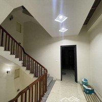 Bán Nhà Giang Biên 90M2 5 Tầng Mặt Tiền 5M Giá Bán 16 Tỷ - Gần Hồ Điều Hòa - Kinh Doanh Đỉnh Cao