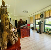 Giảm 12 Tỷ Chủ Cần Bán Chỉ 43 Tycó Thương Lượngbiệt Thự Sân Vườn View Sông,Kdc Phú Mỹ Q7
-Dt:12 X 21M