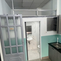 Cho Thuê Căn Hộ Duplex Cửa Sổ Trời Q10 Gần Vạn Hạnh Mall, Go Miền Đông, Đh Huflit