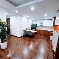Chính Chủ Bán Căn 3 Ngủ Nhà Đẹp, View Sông Hồng Cầu Vĩnh Tuy, Nội Thất Mới Đẹp. Liên Hệ: 0968 602 202