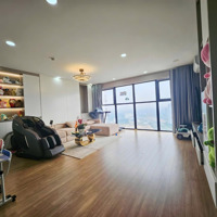Em Bình Ct1B Cần Nhượng Căn Hộ 3 Phòng Ngủ135M2 Tại Iris Garden. Giá Bán 8Tỷ. Sẵn Sổ. Full Nội Thất Y Hình.