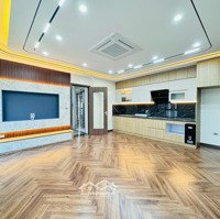 Bán Nhà Phố Nguyễn Văn Cừ 45M2,6 Tầng,Gara 2 Ô Tô,Full Nội Thất,Ngõ Thông,Nhiều Tiện Ích, Hơn 12 Tỉ