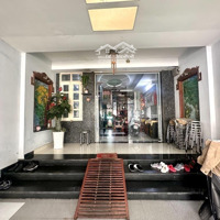 Giảm 2 Tỷ - Nhà Ngay Hoàng Diệu 2 - Tp Thủ Đức - Hẻm 8M - 3 Tầng- Ngang 5.3M - 135M2 - Giá Bán 8.75 Tỷ.