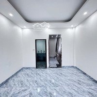 Rẻ Nhất Khu Vực: Bán Nhà Cổ Nhuế 5T - Thang Máy - Ô Tô Đỗ Cửa - 10M Ra Mặt Đường Chính - Gía 6,X Tỷ