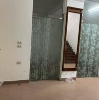 Cần Cho Thuê Nhà Làm Văn Phòng Hoặc Kinh Doanh Tại: Nguyễn Chí Thanh-Đống Đa