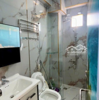 Giá Cực Rẻ . Căn Hộ Dịch Vụ . Gần Chợ Tân Quy. Thu Nhập 60 Triệu 1 Tháng . Chỉ 15Ty5