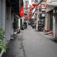 Chủ Cần Bán Gần Học Viện Tài Chính - Vừa Ở Vừa Cho Thuê -Diện Tích65M2 X 6 Tầng - Thang Máy - Hơn 10 Tỷ
