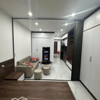 Chủ Cần Bán Gần Học Viện Tài Chính - Vừa Ở Vừa Cho Thuê -Diện Tích65M2 X 6 Tầng - Thang Máy - Hơn 10 Tỷ