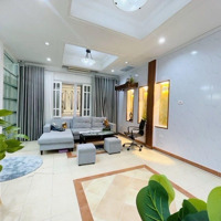 Bán Nhà Tt Tầng 1Diện Tích80M2 - 4,95 Tỷ - Phạm Ngọc Thạch - Đống Đa