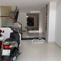 Cô Long Cần Bán Gấp Nhà Đẹp Ở Đường 3/2- Quận1. Gần Chợ Nguyễn Tri Phương. Giá Bán 3Tỷ660/67M2