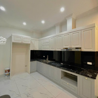 Bán Nhà Riêng Đẹp, 50M2,Phố Bồ Đề 6 Tầng Thang Máy,Ngõ Thông Ô Tô Vào Nhà Ở Víp Giá Bán 12,5 Tỷ