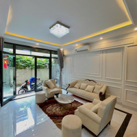 Bán Nhà Riêng Đẹp, 50M2,Phố Bồ Đề 6 Tầng Thang Máy,Ngõ Thông Ô Tô Vào Nhà Ở Víp Giá Bán 12,5 Tỷ