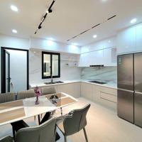 Bán Gấp Nhà 53M2 Đường Thích Quảng Đức P5 Phú Nhuận. Giá Bán 5 Tỷ 200 Sổ Riêng. Còn Hđ Thuê 9 Triệu/Tháng