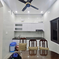 Chính Chủ Em Cần Bán Nhà Riêng Ngõ 199 /27 Hồ Tùng Mậu Nhà 3 Tầng Phân Lô Ngõ Thông Oto Đỗ Gần