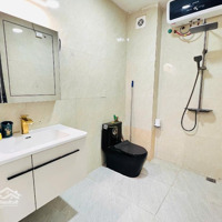 Nhà Ngô Gia Tự, Dân Xây 34M, 3T, Giá Chỉ 4 Tỷ, Không Có Căn Thứ 2 Đâu Ạ. Lô Góc, Gần Ô Tô !