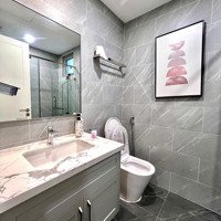Hiếm. Chung Cư Cao Cấp Tsq Làng Việt Kiều 178M2, 4 Ngủ, Full Nội Thất, Giá Chỉ 51 Triệu/M Liên Hệ:0762656686