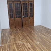 Cho Thuê Nhà Cù Chính Lan, Ngõ Ô Tô, Sân Để Xe. Diện Tích 78M2 X 4 Tầng. Mặt Tiền 6M. Giá Bán 21 Triệu.