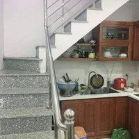 Kim Hoa, Đống Đa.diện Tích18M2 X 4 Tầng,Mặt Tiền2M, Giá Bán 3,4 Tỷ. Ngõ Nông Gần Phố.