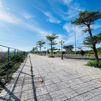 Một Nền Duy Nhất Đường 30M Gần Biển Hà Tiên Venice Villas,Vĩa Hè 8M,Có Sổ Chỉ 2.1Tỷ/0932185727