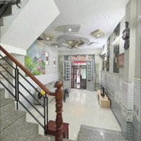 Chỉ Hơn 6 Tỷ Nhà Bao Đẹp Hiếm ( 4M X11 M ( 1 Trệt 2 Lầu , Đúc Bê Tông Đường 6 M Oto Vào Nhà