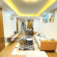Hiếm! Nhà Đẹp Văn Hương - Ngõ Thoáng, Full Nội Thất, Giá Chỉ 5.7 Tỷ!