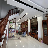 100%! Hoàng Ngọc Phách, Phân Lô Ô Tô Tránh, Dừng Đỗ, Kinh Doanh Đỉnh, Ngõ Thông,Diện Tích 950 Triệu/Năm