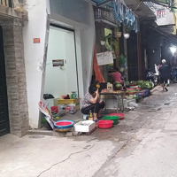Bán Đất Tặng Nhà Phố Nguyễn Cao
Mặt Ngõ Rộng, Ngõ Thông, Kinh Doanh Rất Tốt, Chợ Dân Sinh Buôn Bán