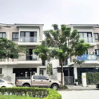 Bán Gấp Căn Biệt Thự An Quý.diện Tích180M2. Giá Tốt Nhất Thị Trường Vị Trí Đẹp Nội Khu. Liên Hệ: 0963 689 896