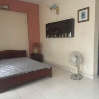 Cho thuê nhà 3 tầng khu Hiệp Bình Chánh bờ sông - vào liền