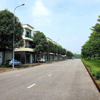Chính Chủ Cần Bán Gấp Shophouse 120M2 Đối Diện Khu Công Nghệ Cao Giá Rẻ