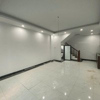 Nhà Cuối 164 Ỷ La - Sang Bên La Tinh - Nằm Mặt Ngõ - Ô Tô Vào Trước Nhà - Thoáng Đãng - Giá Cực Tốt