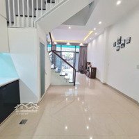 Bán Nhà Gần Cv Lê Văn Tám . Đinh Công Tráng , Tân Định , Q1 . 78M2/ Giá Bán 4.8 Tỷ . Cho Thuê 30 Triệu/T