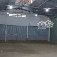 Cho Thuê Kho Xưởng Quận 7Diện Tích280M2 Vách Tường Xây Thoáng Mát, Kiên Cố