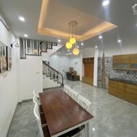 Cho thuê Ở GĐ, NHÓM 6 NG nhà ngõ 288 Hoàng Mai 3 tầng, 50m2, 4 ngủ, 5 vệ sinh, 16 Triệu