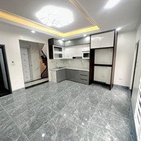 Siêu Phẩm Khương Đình 40M - 6T - Mt5.2M - 9.6 Tỷ . Thang Máy ,Full Nội Thất Ở Ngay ,Ngõ Thoáng Đẹp