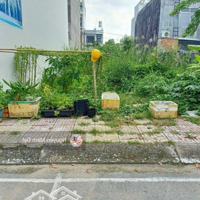 Đầu Năm Cần Vốn Mở Sân Bóng Bán Lô 130M2 Ở Bến Tre Giá Bán 425 Triệu (Có Sổ Hồng) Ngay Võ Văn Khánh