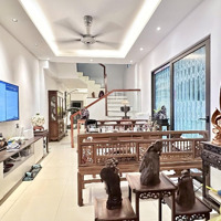 Đúng Kiểu Nhà Đang Tìm! Bán Nhà Ngô Gia Tự, Cách Đường Ô Tránh 30M, 50M2, 6.2 Tỷ