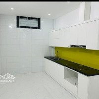 Tổ Hợp Nhà Phú Thượng 7 Tầng Thang Máy Ô Tô Ngủ Trong Nhà
- 2 Phút Tới Kđt Ciputra- Cầu Nhật Tân.